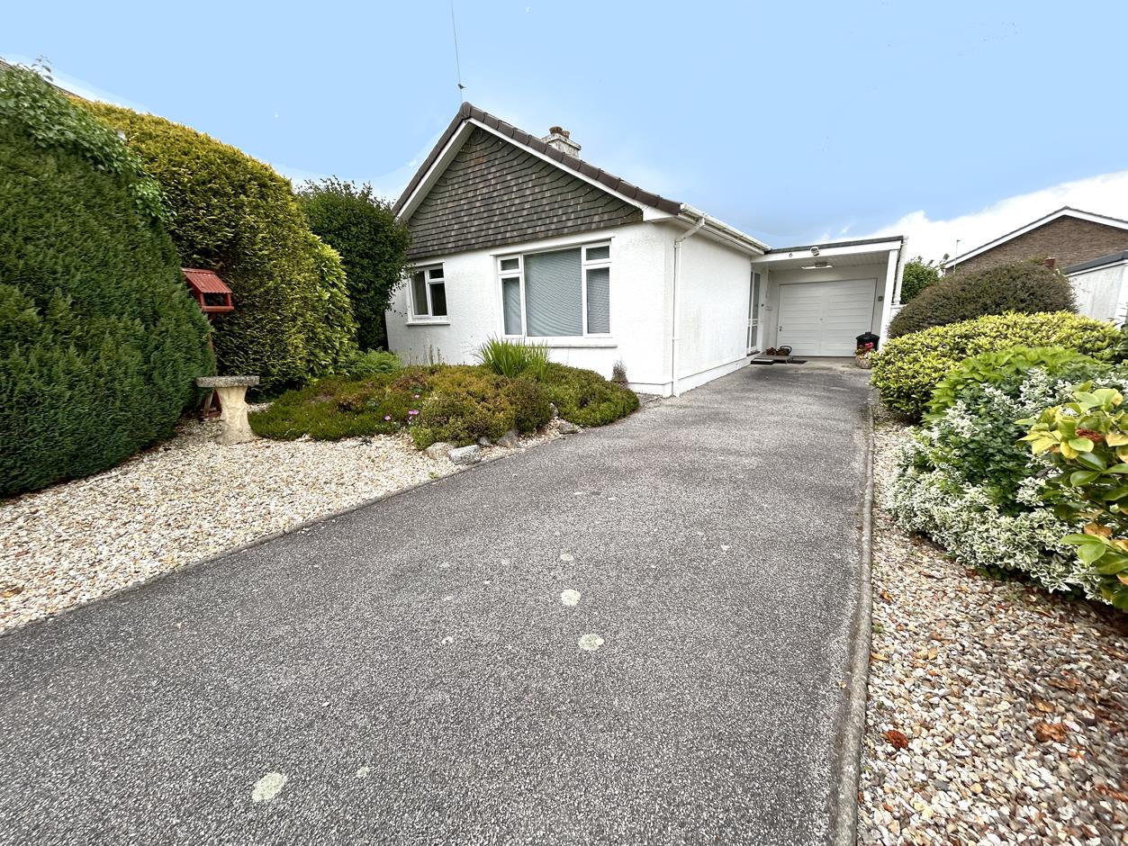 Barton Close, Helston