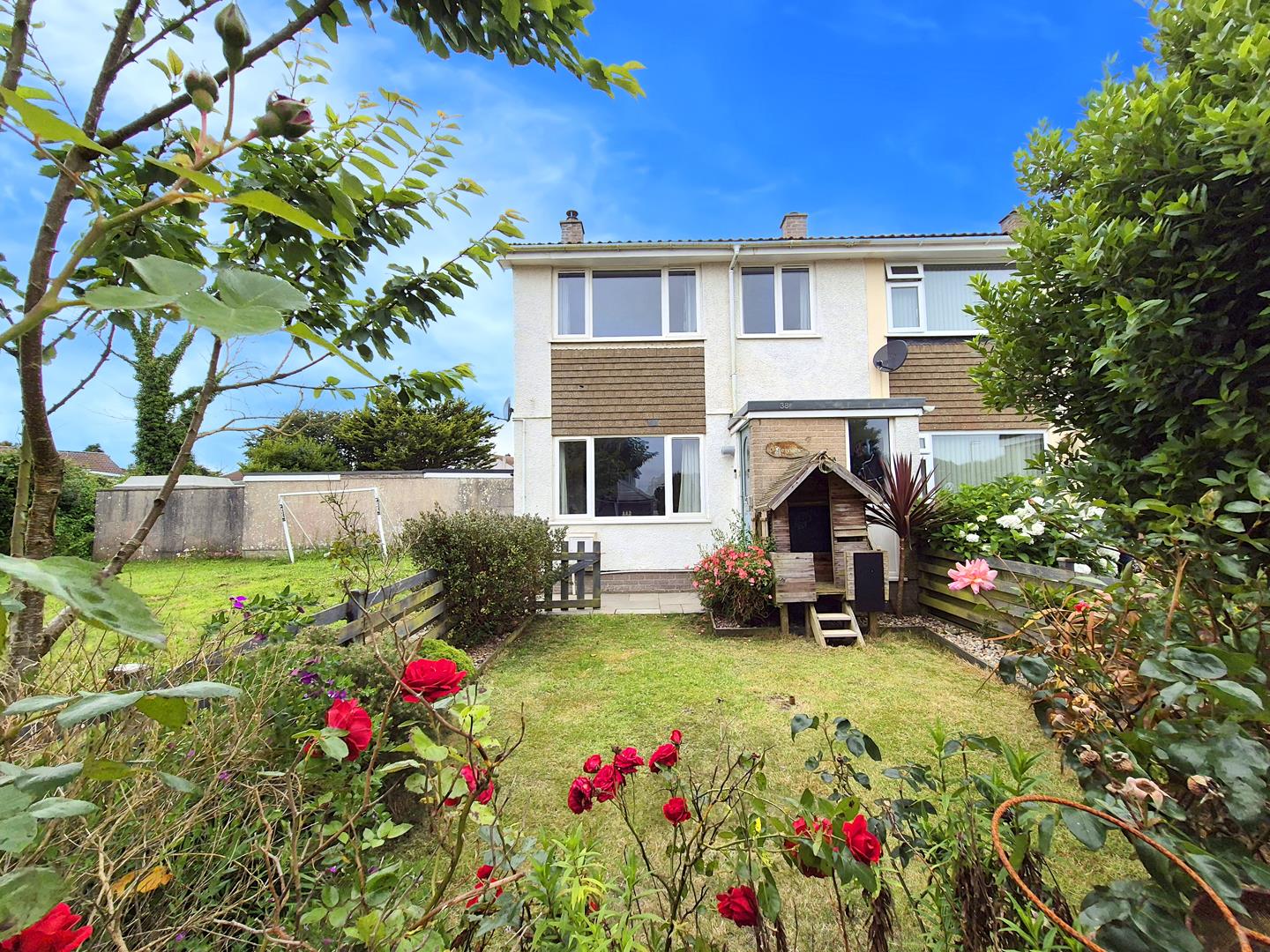 Manor Close, Helston