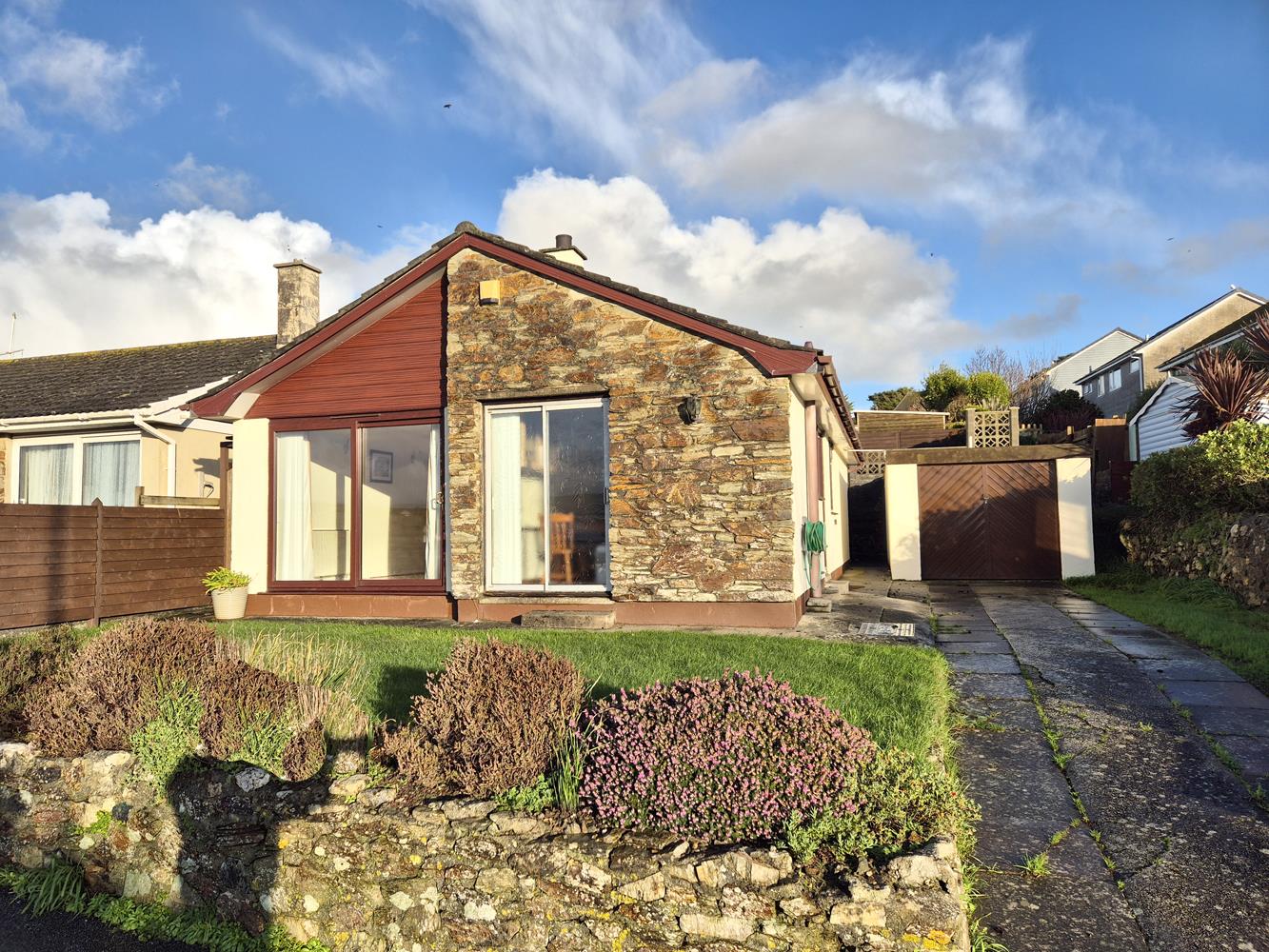 Treza Road, Porthleven