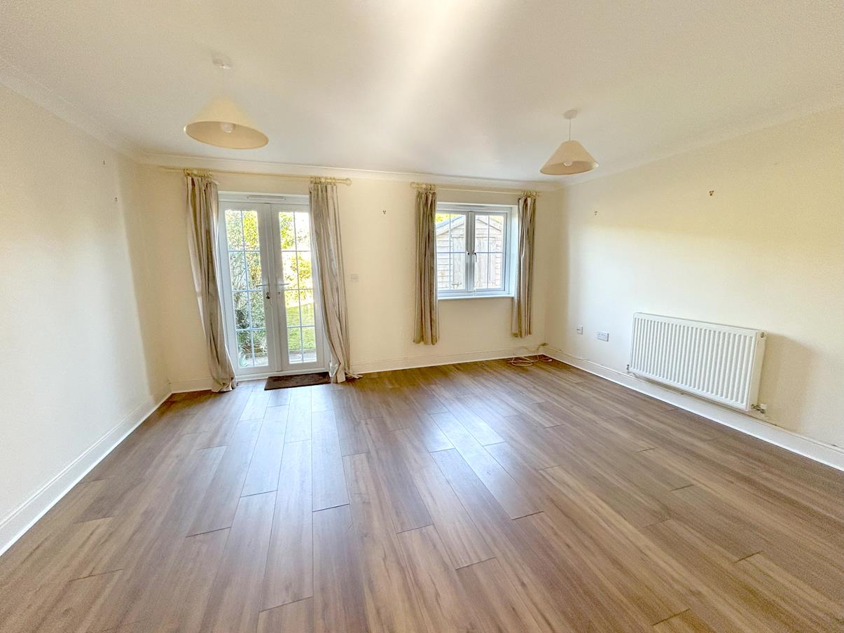Riviera Close, Mullion, Helston