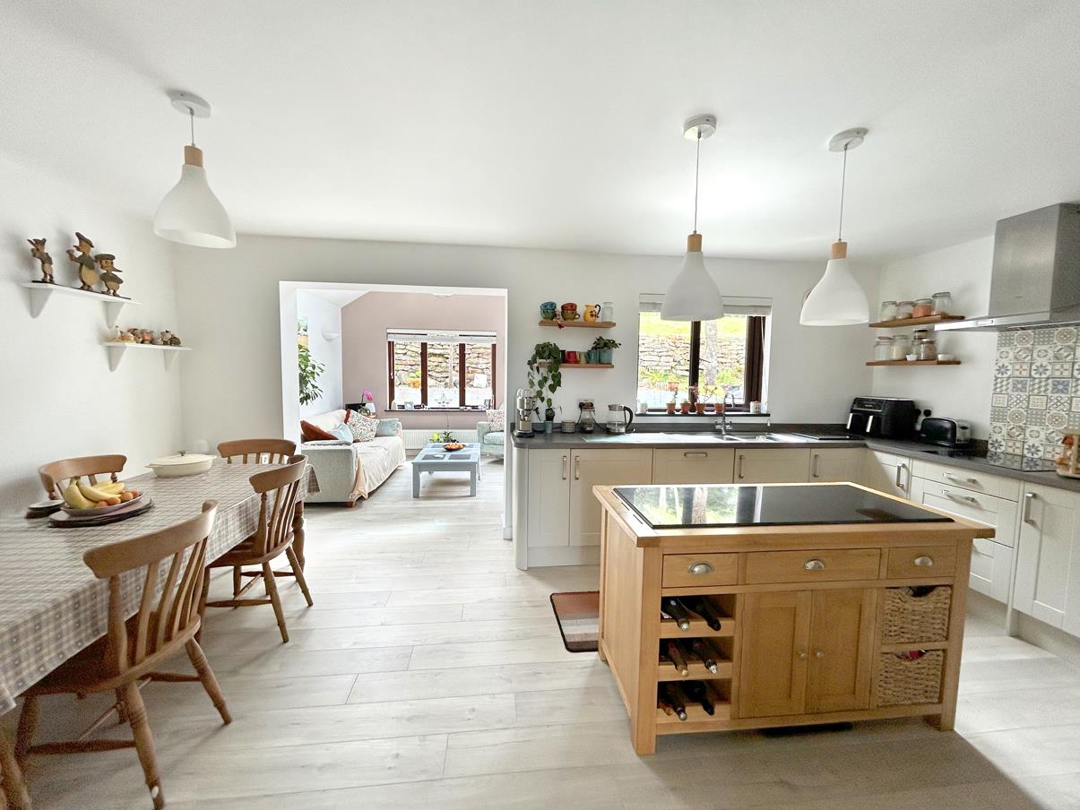 Gwealhellis Warren, Helston